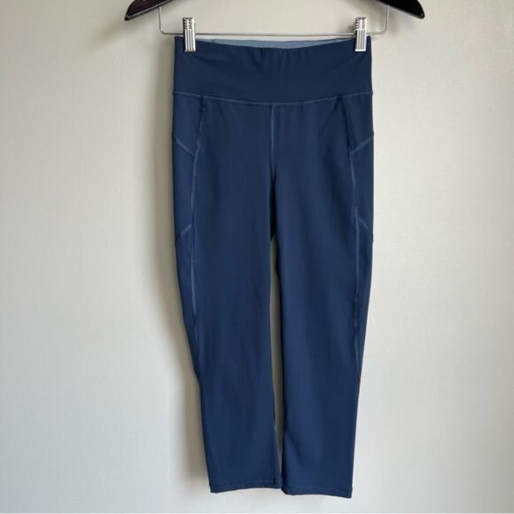 Sweaty Betty Zero Gravity Blue Crop Legging - XS - Picture 2 of 9